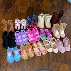 Lot of size 7 toddler shoes!